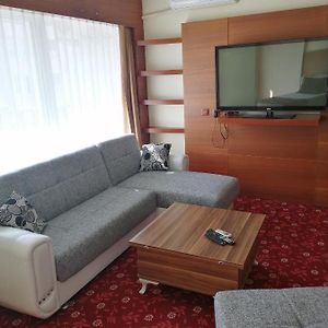 Delüks Kraliçe Yataklı Oda