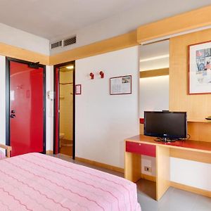 Camera familiare con letto king size