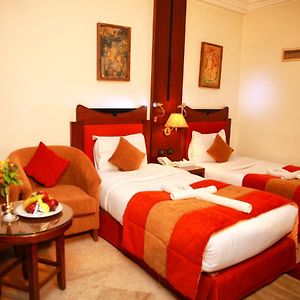 Deluxe Zimmer mit Kingsize-Bett