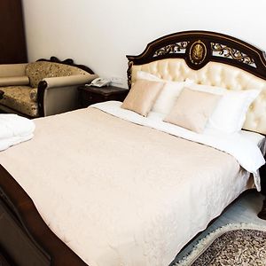 Deluxe Zimmer mit Kingsize-Bett