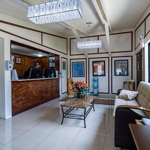 Spinnaker Inn Of Naples