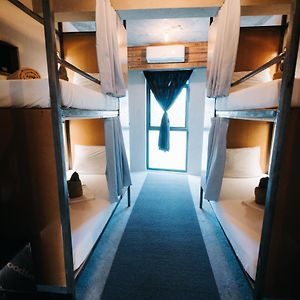 Dormitory Room Mixed