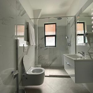 Familien-Zimmer