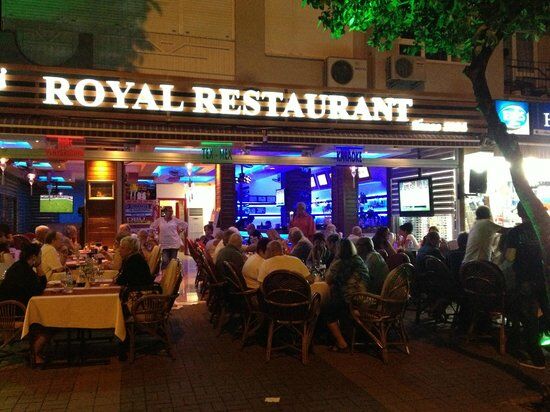 Royal Restaurant Cafe & Bar
