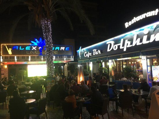 Dolphin Restaurant and Cocktail Bar