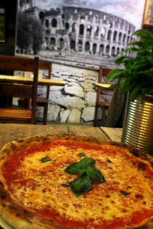 Pizzeria Via Roma