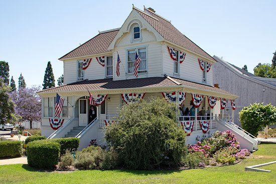 Dudley House