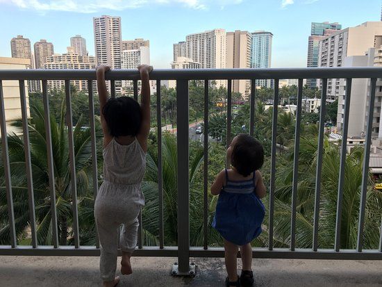 Waikiki Gateway