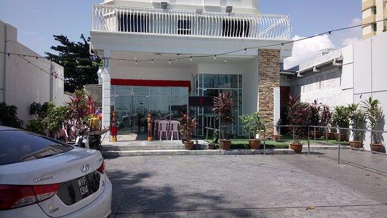 Khun De Thai Restaurant