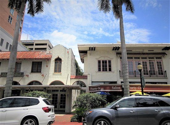 Palm Avenue