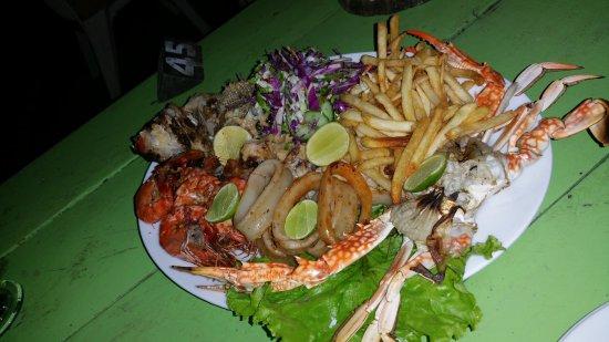 Sun Shine Beach Bar & Restaurant