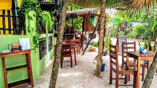 Las Palmas Maya Restaurant
