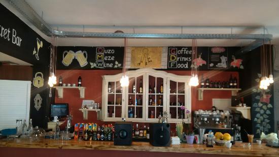 Secret Cocktail Bar