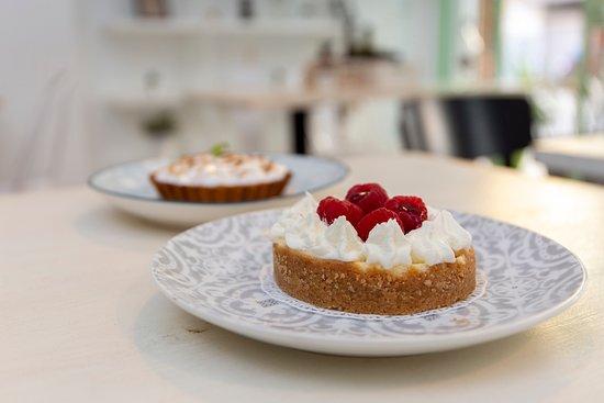 Nanduti by Dora Ortiz