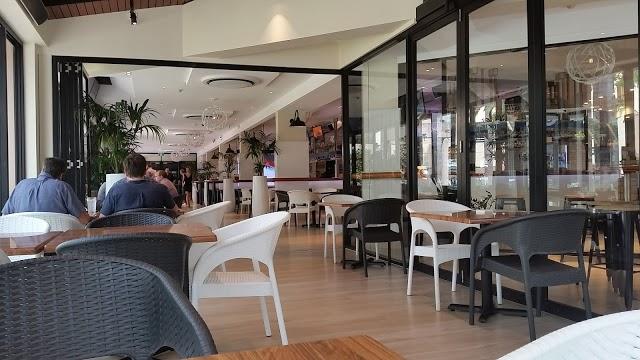 Melba's On The Park