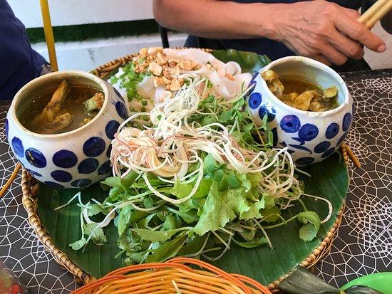 Quan Mi Quang Ba Mua