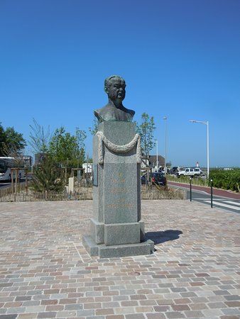 Monument Eugene Cornuche