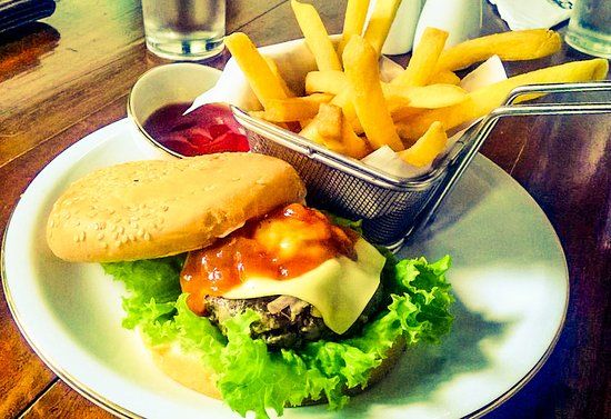 Cricket Club Cafe