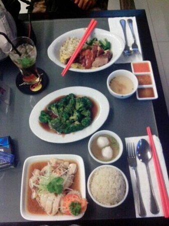 B Couple Bar 'n' Grill