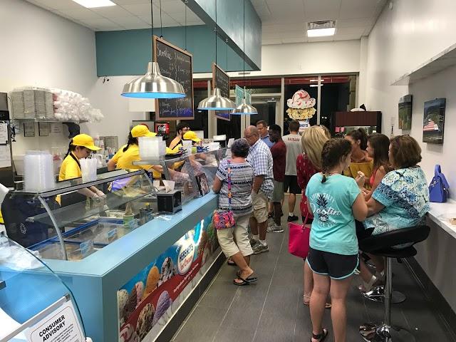 Frozen Dune Rolled Ice Cream & Coffee