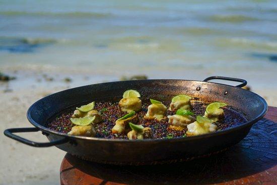 La Palapa Beach Bar