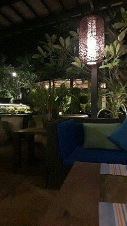 LOT 33 Cafe