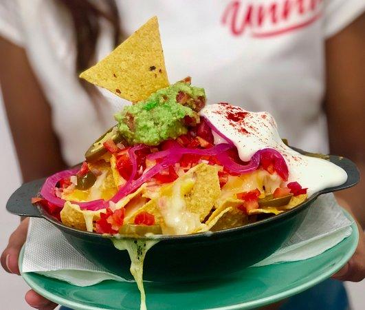 Unni's Restaurant Kata Beach