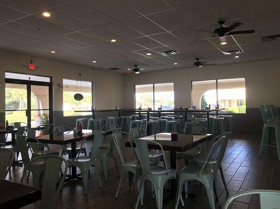 Connollys Shore Grill