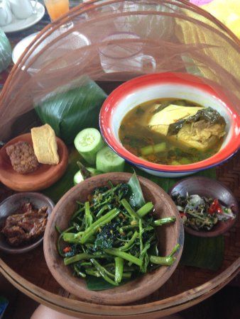 Warung Dapoer Kampoeng