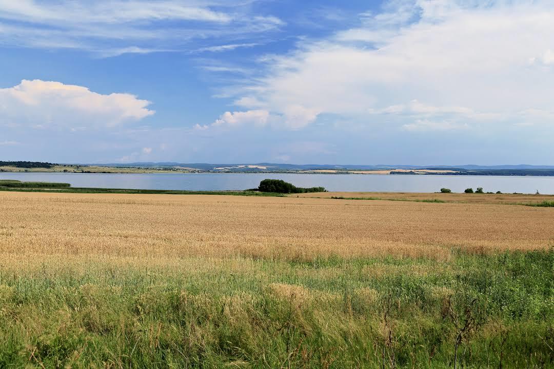 Lake Mandrensko