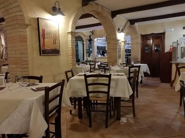 Pizzeria La Fontanella Di Pili Roberto & F.Lli S.A.S