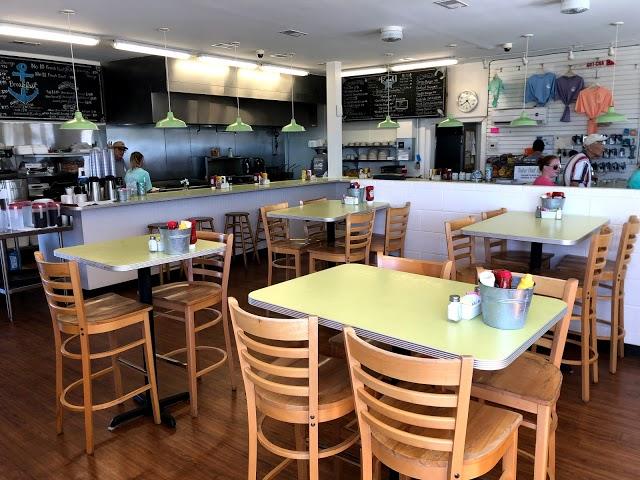Oceanana Pier & Pier House Restaurant