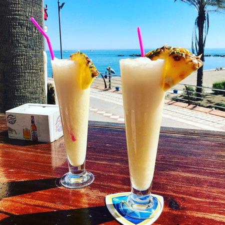 Palm 5 Beach Bar
