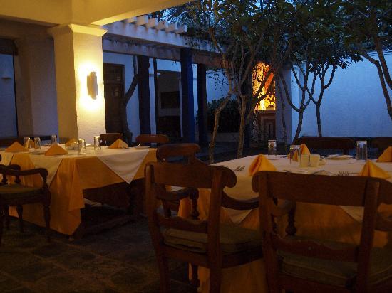 Club Villa Restaurant