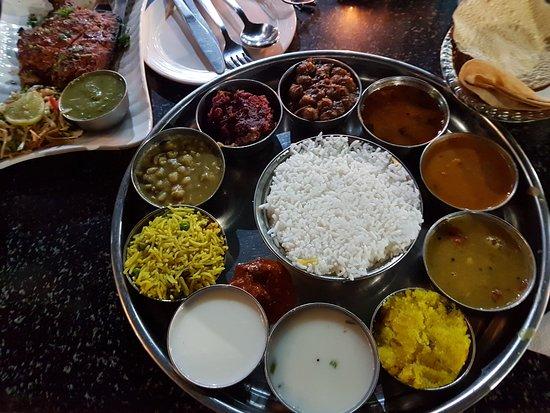 Sagar Kinara Bar & Restaurant