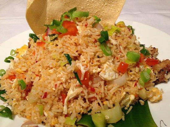 Cinnamon's Restaurant & Bar