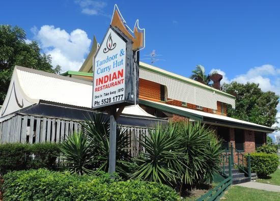 Tandoor & Curry Hut