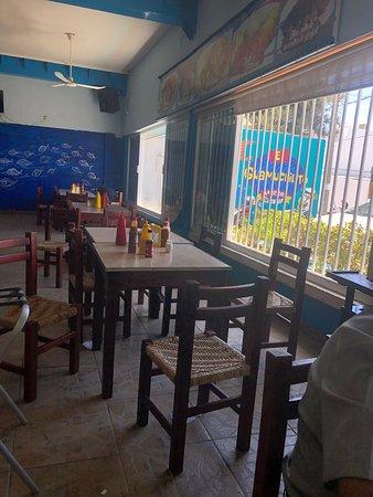 El Guamuchilito Mariscos