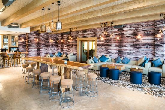 Sun& Mediterranean Lounge