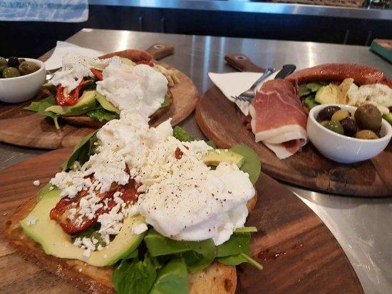 Deli & Dine on Market