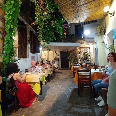 Argo Cafe Tavern