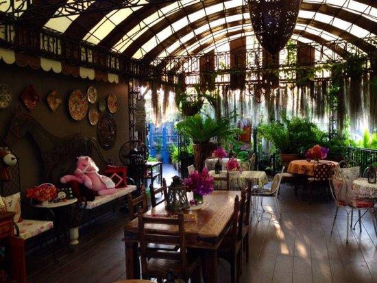 Pony Cafe