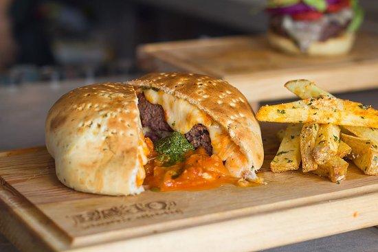 Bajo Burger Bar