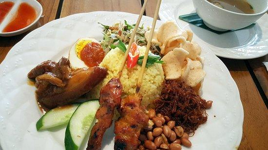 Waroeng Telaga's