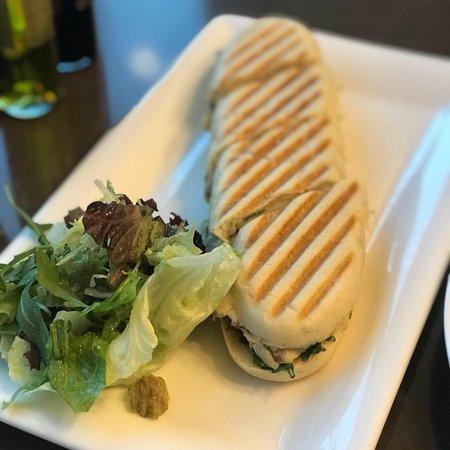 Cafe Bateel