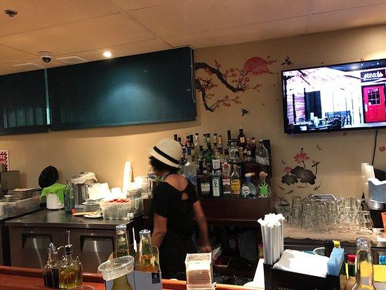 BJ's BISTRO Sushi Restaurant and Bar