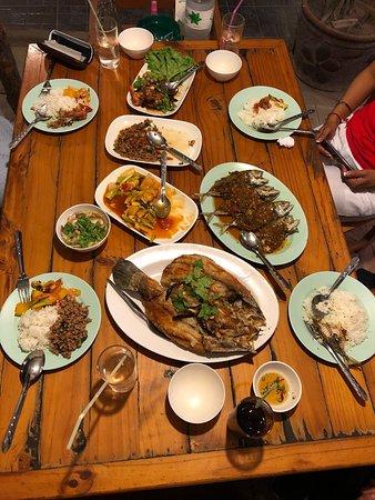 Makkaam Restaurant