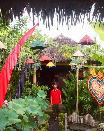 Den Bukit Luwak Coffee