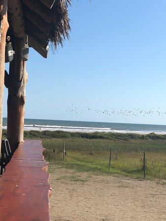 Flip Flops Beach Bar & Grill