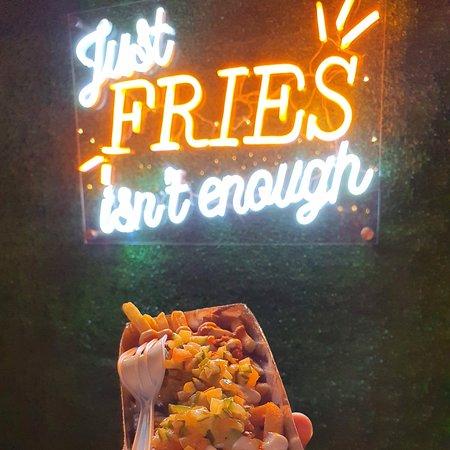 Dels Poutine